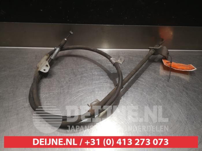 Usagé Câble frein à main Nissan Almera (N15) Prix € 20,00 Règlement à la marge proposé par V.Deijne Jap.Auto-onderdelen BV