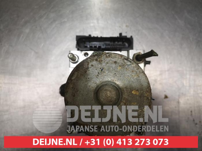Usagé Bloc ABS Nissan Primera Traveller (W12) 1.9 dCi Prix € 50,00 Règlement à la marge proposé par V.Deijne Jap.Auto-onderdelen BV