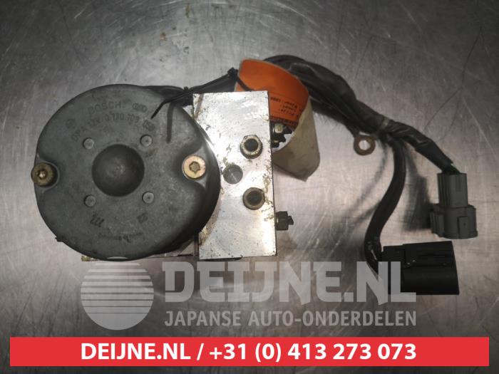 Usagé Pompe ABS Nissan Almera (N15) 1.6 GX,SLX 16V Prix € 50,00 Règlement à la marge proposé par V.Deijne Jap.Auto-onderdelen BV