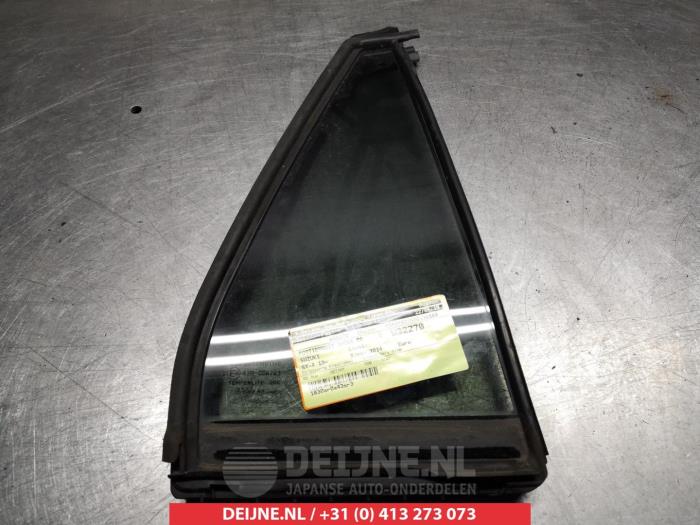 Usados Ventanilla triangular derecha detrás Suzuki SX4 S-Cross (JY) 1.6 16V Precio € 35,00 Norma de margen ofrecido por V.Deijne Jap.Auto-onderdelen BV