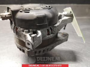 Dynamo van een Toyota Yaris III (P13) 1.4 D-4D-F 2012