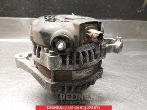 Dynamo van een Toyota Yaris III (P13) 1.4 D-4D-F 2012