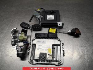 Usados Ordenador de gestión de motor Hyundai Tucson (TL) 1.6 GDi 16V 2WD Precio de solicitud ofrecido por V.Deijne Jap.Auto-onderdelen BV