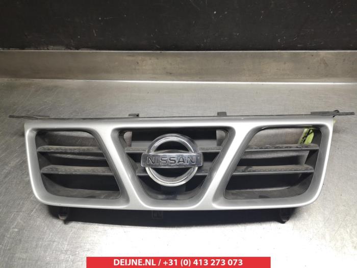 Używane Grill Nissan X-Trail Cena € 35,00 Procedura marży oferowane przez V.Deijne Jap.Auto-onderdelen BV