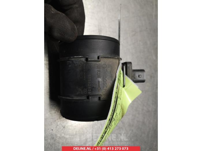 Airflow meter from a Daewoo Orlando (YYM/YYW) 2.0 D 16V 2011