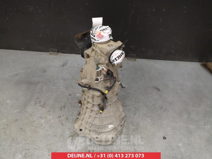 Gearbox Nissan NP 300 2.5 dCi 16V 4x4 32010VK505 YD25