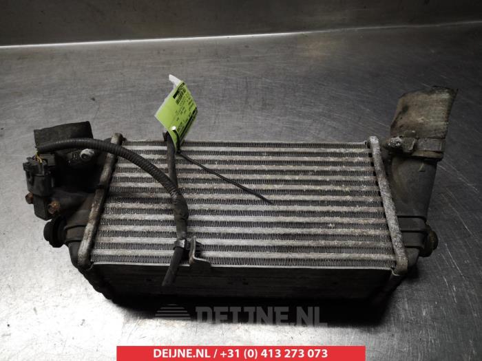 Usados Intercooler Hyundai i30 (GDHB5) 1.6 CRDi 16V VGT Precio de solicitud ofrecido por V.Deijne Jap.Auto-onderdelen BV