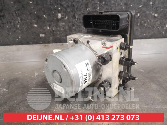 Begagnade ABS-pump Hyundai Tucson (TL) 1.7 CRDi 16V 2WD Pris € 100,00 Marginaltabell erbjuds av V.Deijne Jap.Auto-onderdelen BV