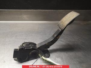Used Accelerator pedal Mitsubishi L-200 2.4 Clean Diesel 4WD Price on request offered by V.Deijne Jap.Auto-onderdelen BV
