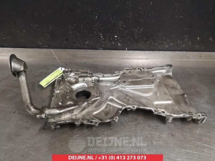 Usagé Couvercle de distribution Mitsubishi Lancer Prix € 75,00 Règlement à la marge proposé par V.Deijne Jap.Auto-onderdelen BV