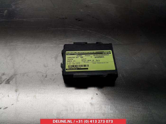 Used Automatic gearbox computer Toyota Auris (E18) 1.8 16V Hybrid Price € 40,00 Margin scheme offered by V.Deijne Jap.Auto-onderdelen BV