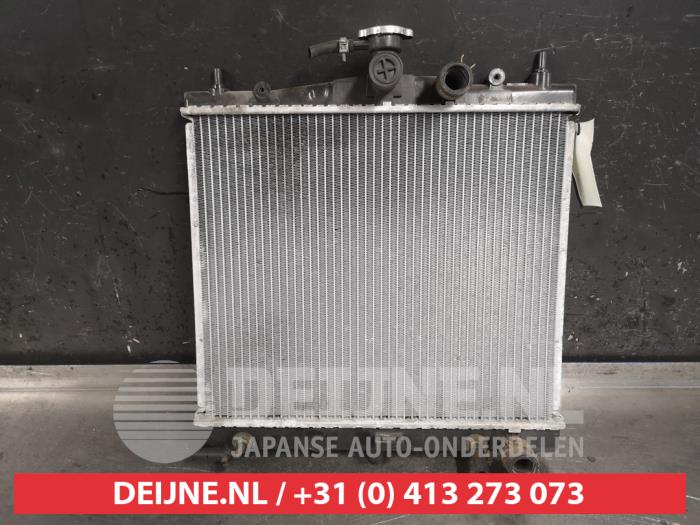 Używane Chlodnica Nissan Cube (Z12) Cena € 50,00 Procedura marży oferowane przez V.Deijne Jap.Auto-onderdelen BV