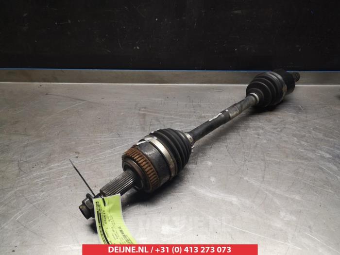 V5756 Front drive shaft, left Kia Sportage 1.7 CRDi 16V 4x2 - D4FD