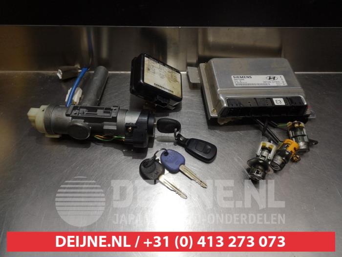Used Engine management computer Hyundai Trajet 2.7 V6 24V Price € 50,00 Margin scheme offered by V.Deijne Jap.Auto-onderdelen BV