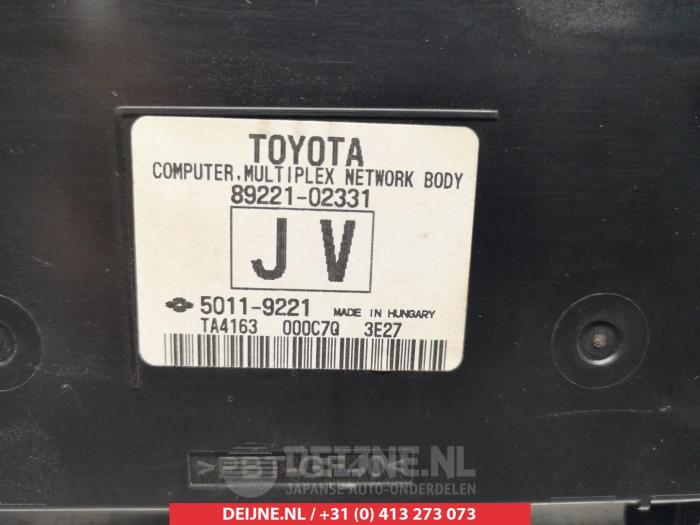 Ordenador body control de un Toyota Auris Touring Sports (E18) 1.8 16V Hybrid 2013