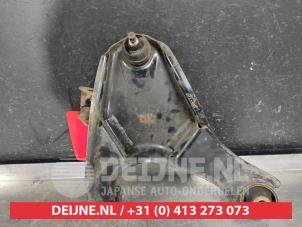 Used Front lower wishbone, left Daihatsu Terios (J1) 1.3 16V 4x4 Price € 40,00 Margin scheme offered by V.Deijne Jap.Auto-onderdelen BV