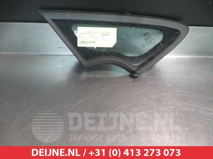 Usados Ventanilla triangular derecha delante Kia Cee'd (JDB5) 1.4i 16V Precio € 35,00 Norma de margen ofrecido por V.Deijne Jap.Auto-onderdelen BV