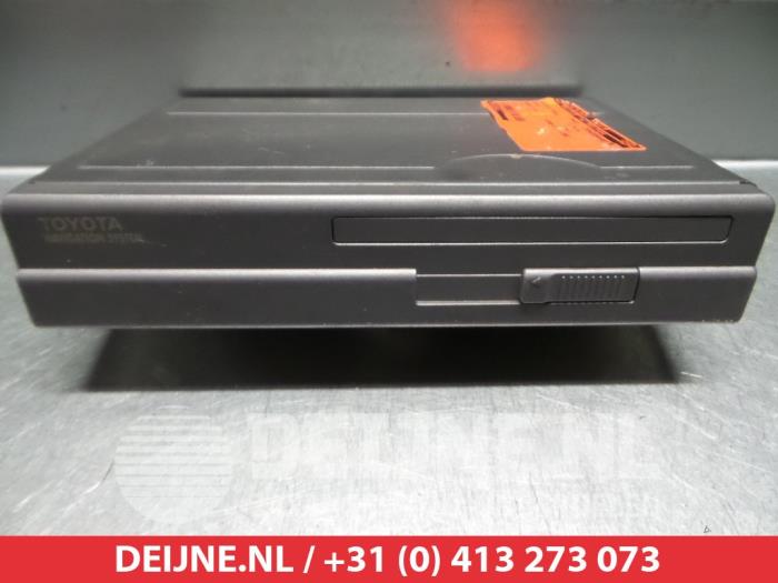 Używane Modul nawigacji Toyota Avensis Verso (M20) 2.0 16V VVT-i D-4 Cena € 50,00 Procedura marży oferowane przez V.Deijne Jap.Auto-onderdelen BV