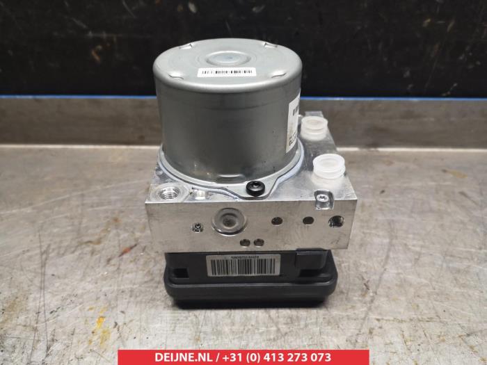 Usagé Bloc ABS Kia Stonic (YB) 1.4 MPI 16V Prix € 150,00 Règlement à la marge proposé par V.Deijne Jap.Auto-onderdelen BV