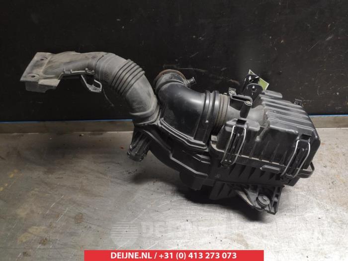 Begagnade Luftfilterhus Honda Jazz (GK/GP) 1.3 -i-VTEC 16V Pris € 75,00 Marginaltabell erbjuds av V.Deijne Jap.Auto-onderdelen BV