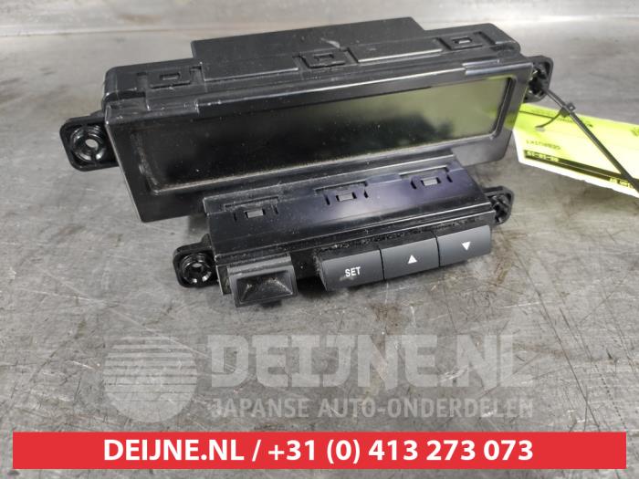 Begagnade Innerdisplay Kia Cee'd (EDB5) 1.4 CVVT 16V Pris € 20,00 Marginaltabell erbjuds av V.Deijne Jap.Auto-onderdelen BV