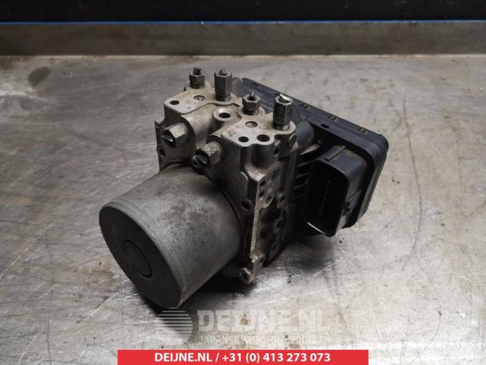 Używane Pompa ABS Mazda 6 (GJ/GH/GL) 2.2 SkyActiv-D 150 16V Cena € 100,00 Procedura marży oferowane przez V.Deijne Jap.Auto-onderdelen BV
