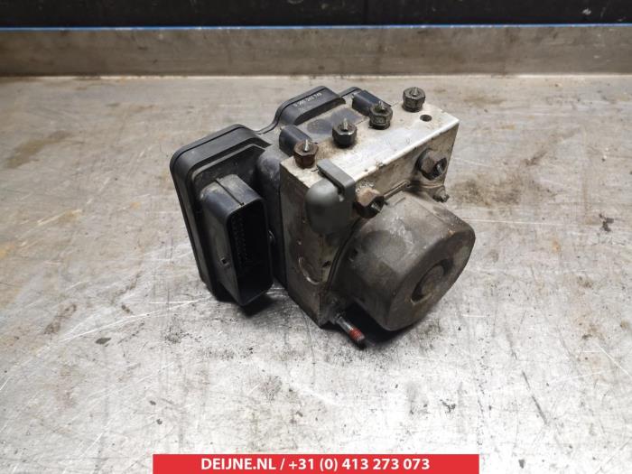 Begagnade ABS-pump Toyota Auris Touring Sports (E18) 1.4 D-4D-F 16V Pris € 100,00 Marginaltabell erbjuds av V.Deijne Jap.Auto-onderdelen BV