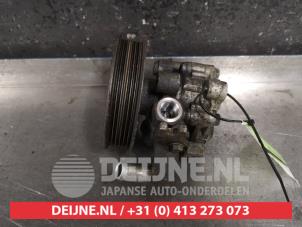 Used Power steering pump Kia Sportage (JE) 2.0 CRDi 16V VGT 4x2 Price on request offered by V.Deijne Jap.Auto-onderdelen BV