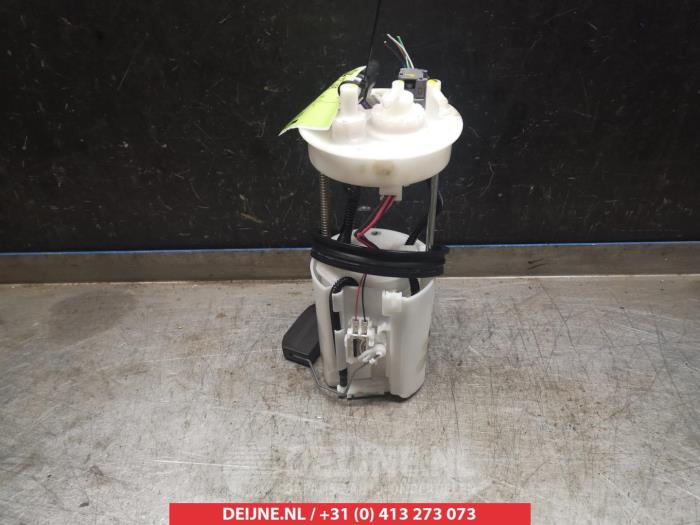 Usagé Pompe à carburant Honda Jazz (GK/GP) 1.3 -i-VTEC 16V Prix € 100,00 Règlement à la marge proposé par V.Deijne Jap.Auto-onderdelen BV