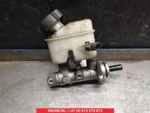 Usagé Cylindre de frein principal Kia Carens II (FJ) 2.0 CRDI 16V Prix sur demande proposé par V.Deijne Jap.Auto-onderdelen BV