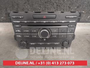Usados Radio Mazda CX-7 2.2 MZR-CD 16V Precio € 75,00 Norma de margen ofrecido por V.Deijne Jap.Auto-onderdelen BV