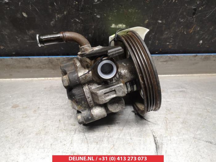 Usagé Pompe de direction Hyundai Terracan 2.9 CRDi 16V Prix € 25,00 Règlement à la marge proposé par V.Deijne Jap.Auto-onderdelen BV