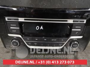 Usagé Radio Nissan Qashqai (J11) 1.2 DIG-T 16V Prix € 150,00 Règlement à la marge proposé par V.Deijne Jap.Auto-onderdelen BV