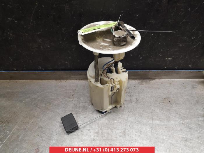 Gebrauchte Kraftstoffpumpe Elektrisch Lexus RX (U3) 300 V6 24V VVT-i Preis € 100,00 Margenregelung angeboten von V.Deijne Jap.Auto-onderdelen BV