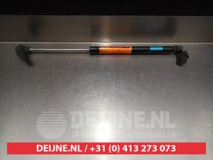Used Rear gas strut, right Mazda Premacy 1.8 16V Exclusive HP Price on request offered by V.Deijne Jap.Auto-onderdelen BV