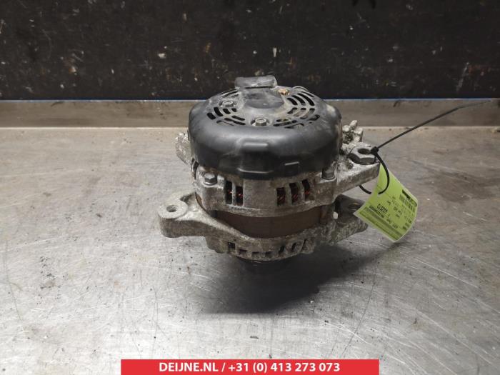 Begagnade Dynamo Toyota Yaris III (P13) 1.33 16V Dual VVT-I Pris € 45,00 Marginaltabell erbjuds av V.Deijne Jap.Auto-onderdelen BV
