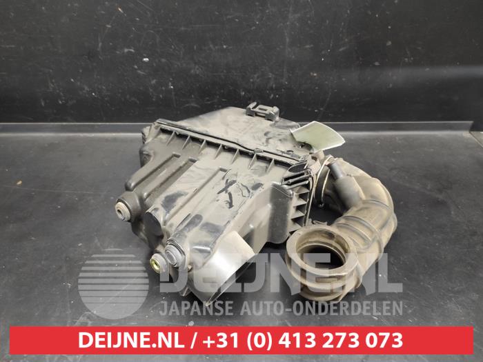 Gebrauchte Luftfiltergehäuse Toyota Yaris Verso (P2) Preis € 25,00 Margenregelung angeboten von V.Deijne Jap.Auto-onderdelen BV
