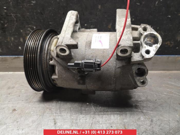 Usagé Compresseur de clim Nissan Micra (K11) 1.4 16V Prix € 35,00 Règlement à la marge proposé par V.Deijne Jap.Auto-onderdelen BV