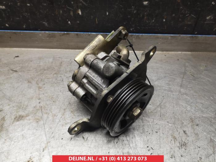 Begagnade Servostyrningspump Mitsubishi ASX 1.8 DI-D MIVEC 16V Pris € 50,00 Marginaltabell erbjuds av V.Deijne Jap.Auto-onderdelen BV