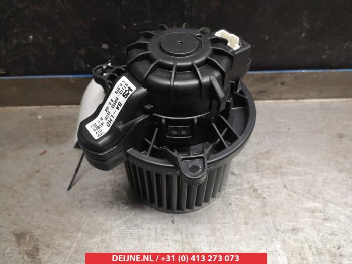 Heating and ventilation fan motor Hyundai i10 1.0 12V 97113B9000