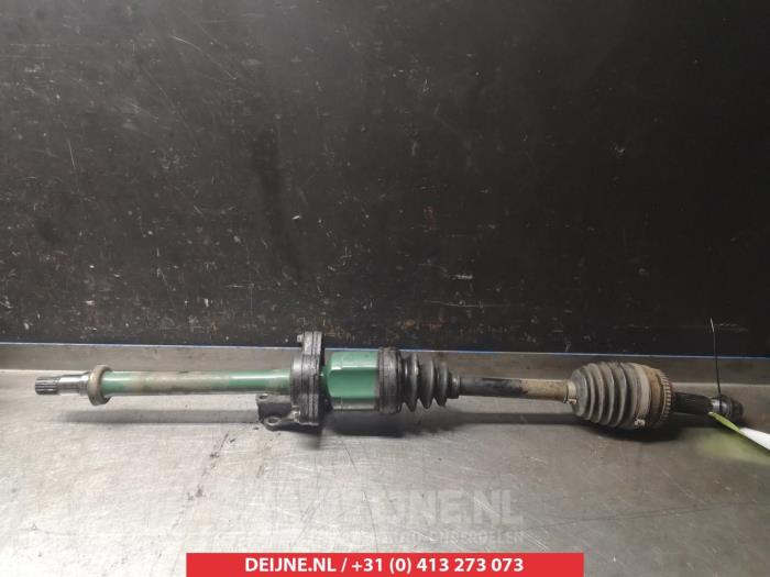 Drive shaft, rear right from a Toyota MR2 (ZZW30) 1.8 16V VT-i 2003