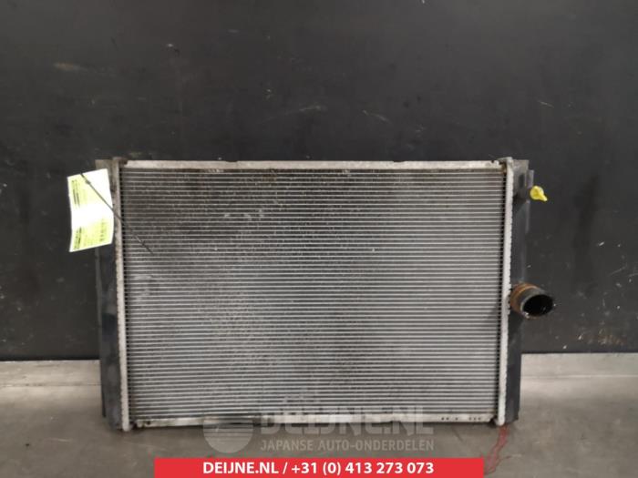 Used Radiator Toyota Auris Touring Sports (E18) 1.4 D-4D-F 16V Price € 75,00 Margin scheme offered by V.Deijne Jap.Auto-onderdelen BV