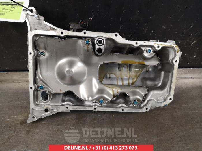 Usagé Couvercle carter Honda HR-V (RU) 1.5 i-VTEC 16V Prix € 35,00 Règlement à la marge proposé par V.Deijne Jap.Auto-onderdelen BV