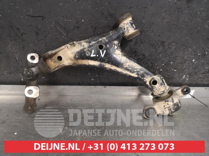 Front lower wishbone, left from a Lexus LS (F4) 430 4.3 32V VVT-i 2001