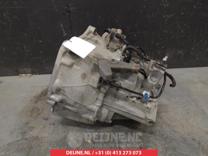 Gearbox Nissan Qashqai - 32010JG20C MR20 MR4