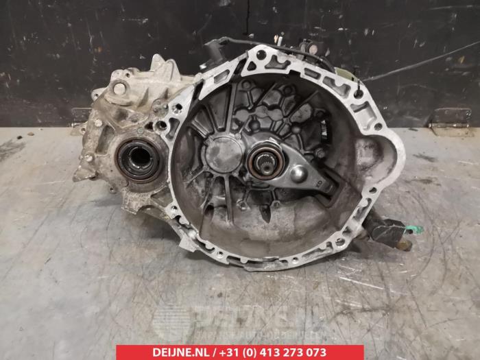 Hyundai I30 12 Gearboxes stock