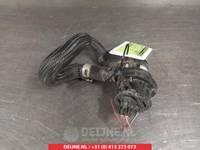 Usagé Pompe à eau Lexus IS (E3) 300h 2.5 16V Prix € 25,00 Règlement à la marge proposé par V.Deijne Jap.Auto-onderdelen BV