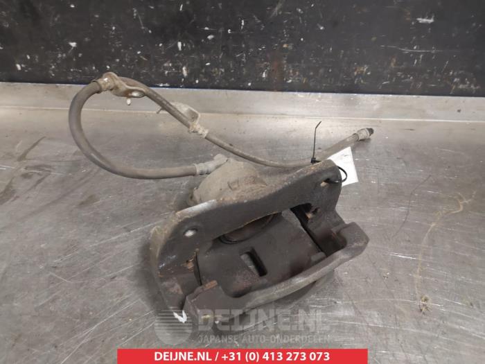 Gebrauchte Bremszange links vorne Toyota RAV4 (A4) 2.0 D-4D 16V 4x2 Preis € 60,00 Margenregelung angeboten von V.Deijne Jap.Auto-onderdelen BV