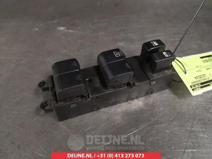 Usados Interruptor combinado de ventanillas Subaru Forester (SH) 2.0D Precio € 35,00 Norma de margen ofrecido por V.Deijne Jap.Auto-onderdelen BV