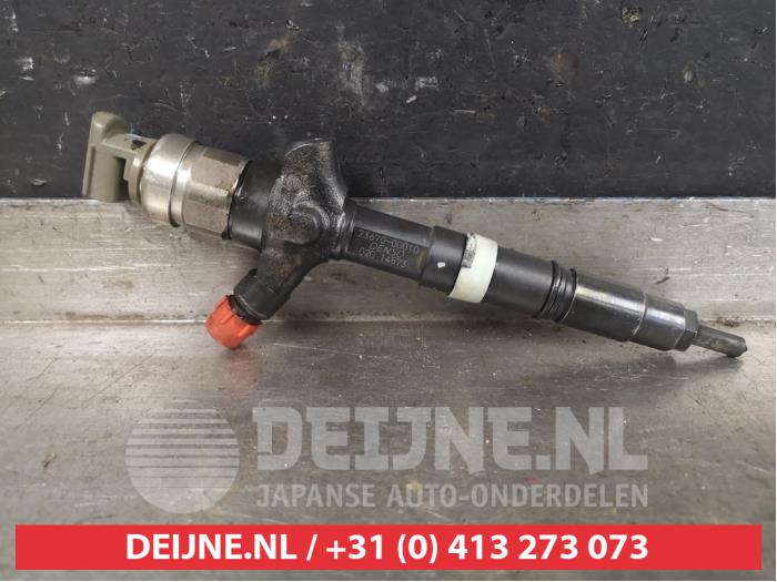 Usagé Injecteurs Toyota Avensis (T25/B1B) 2.0 16V D-4D 115 Prix € 35,00 Règlement à la marge proposé par V.Deijne Jap.Auto-onderdelen BV